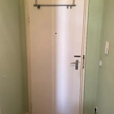 Santana 59 Mit Aufzug Und Balkon * Радевормвальд